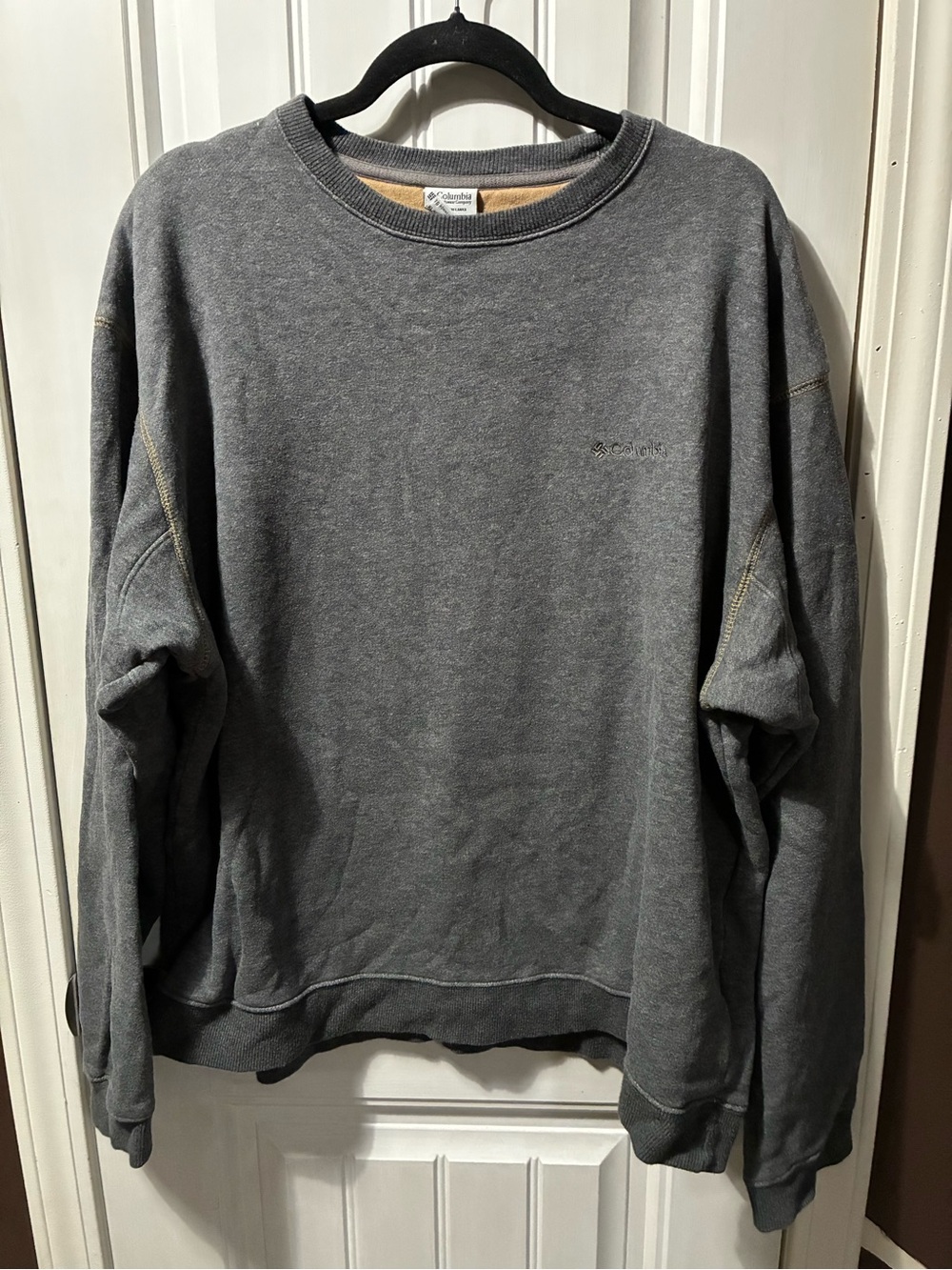 Columbia Men's Dark Gray Crewneck Pullover